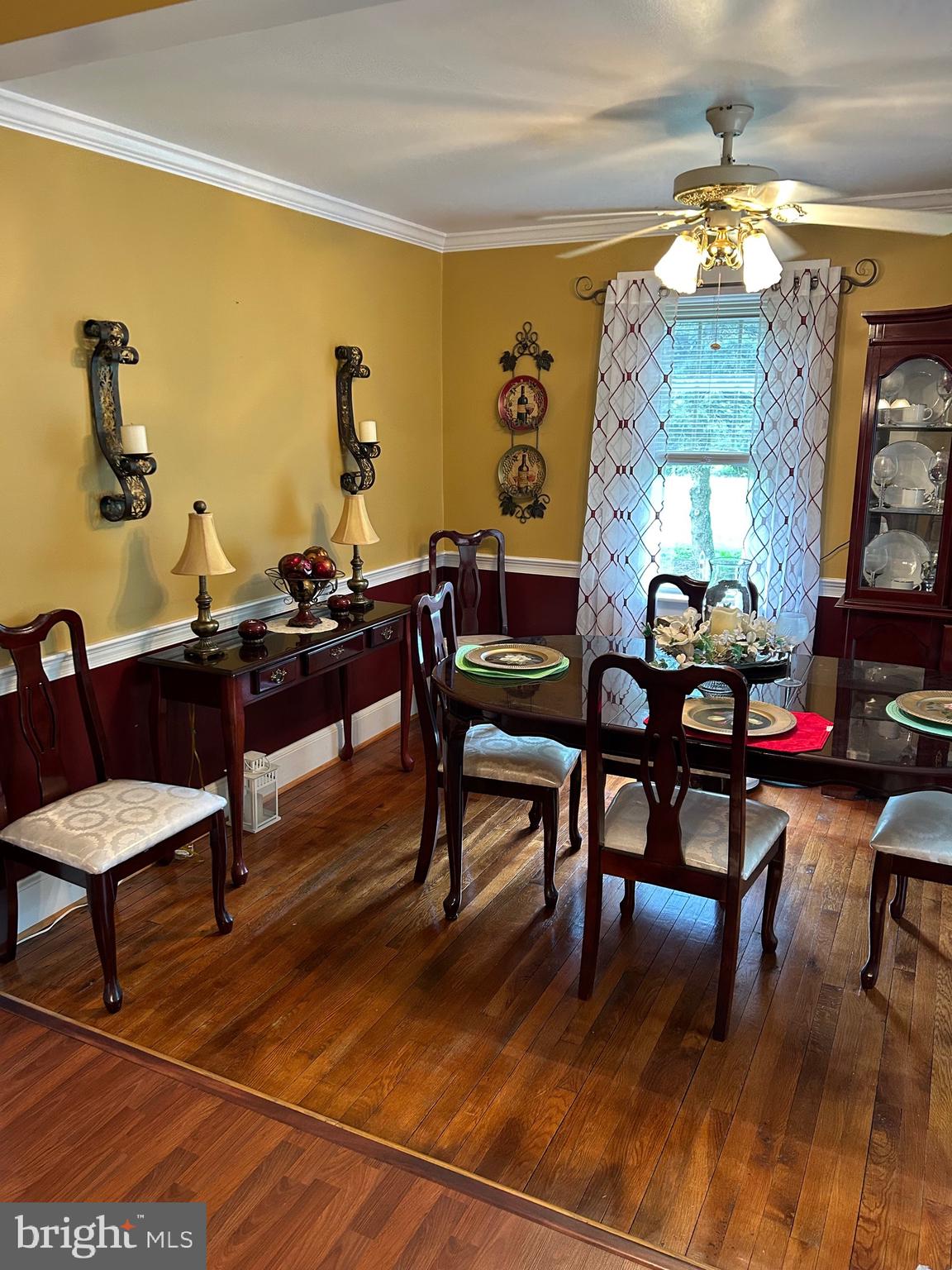 5185 Fairfield Road Fairfield, PA 17320 - Photo 8 of 44 Dining room