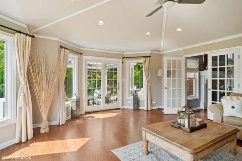 $1,050,000 | 611 London Court, Buffalo Grove, IL 60089