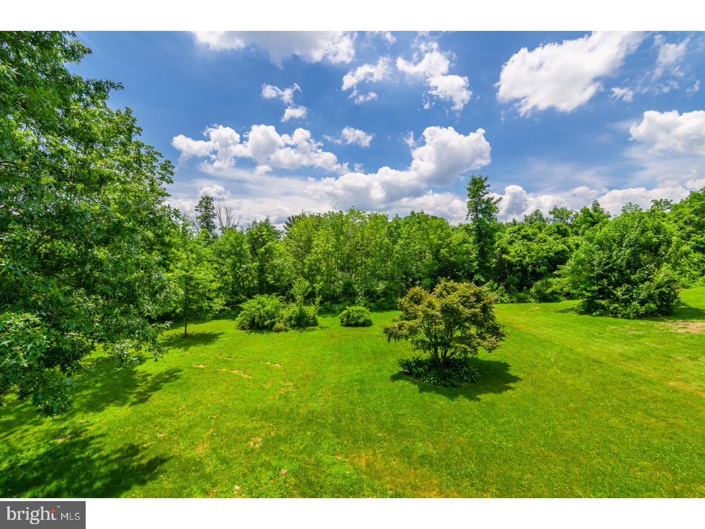 140 Maugers Mill Road Pottstown, PA 19464 - Photo 5 of 25 Back Yard