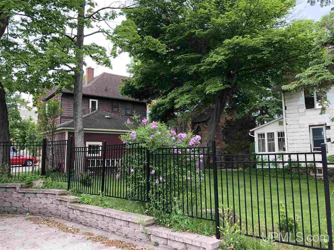 122 West Ridge Street Marquette, MI 49855 - Photo 2 of 13