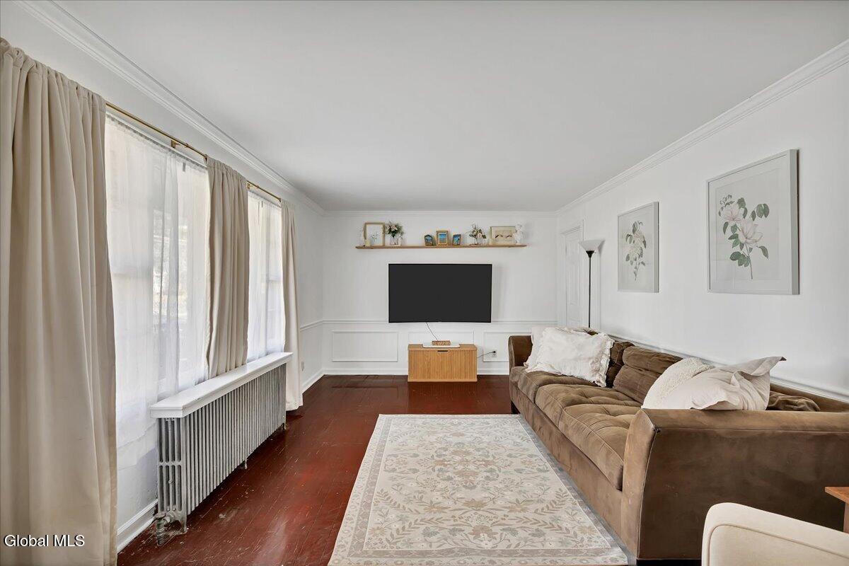 124 Beacon Road Bethlehem, NY 12077 - Photo 13 of 29 09-IMG_5897