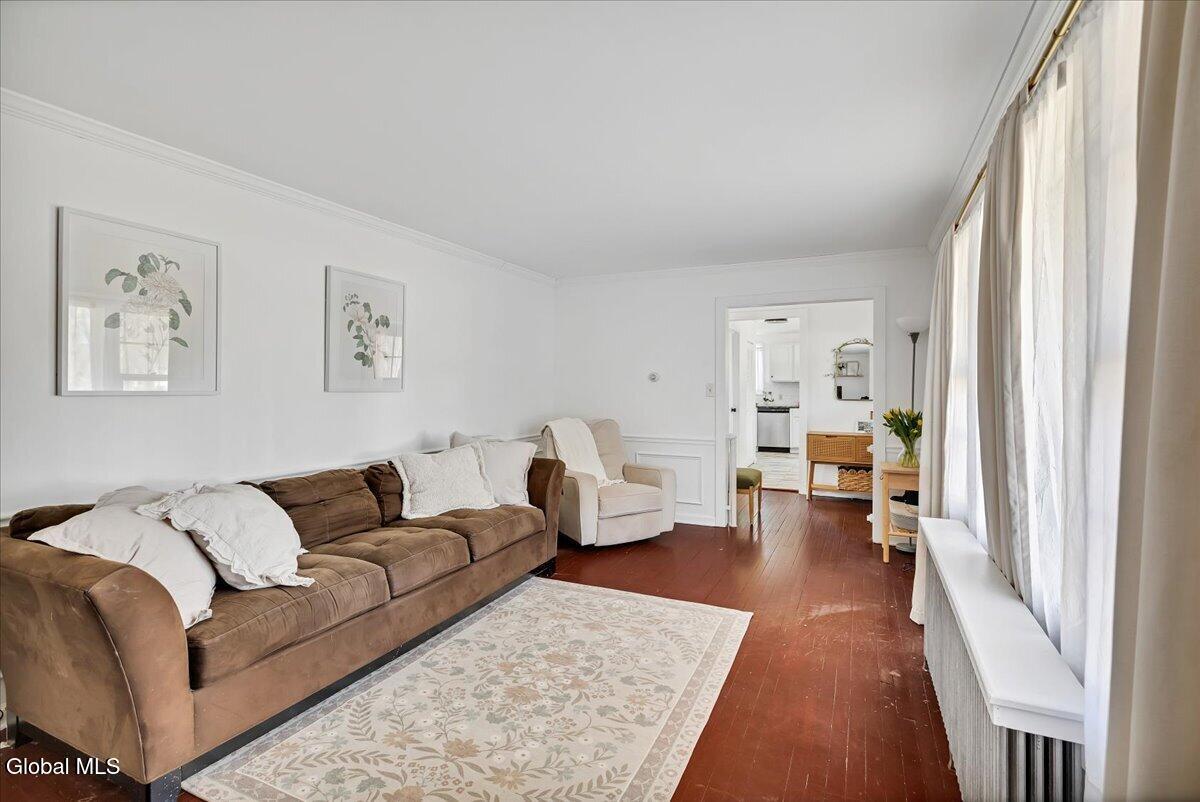 124 Beacon Road Bethlehem, NY 12077 - Photo 15 of 29 10-IMG_5908