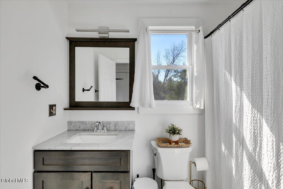 124 Beacon Road Bethlehem, NY 12077 - Photo 17 of 29 19-IMG_5843