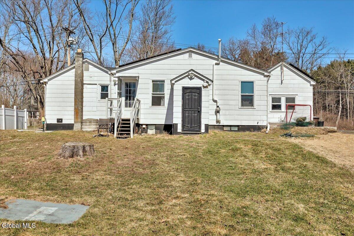 124 Beacon Road Bethlehem, NY 12077 - Photo 26 of 29 33-IMG_6008