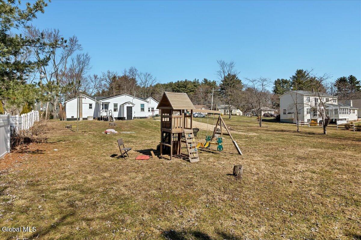 124 Beacon Road Bethlehem, NY 12077 - Photo 29 of 29 30-IMG_5993