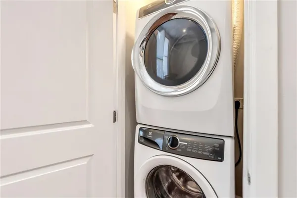 $412,250 | 3601 Camp Street, Unit 104, New Orleans, LA 70115