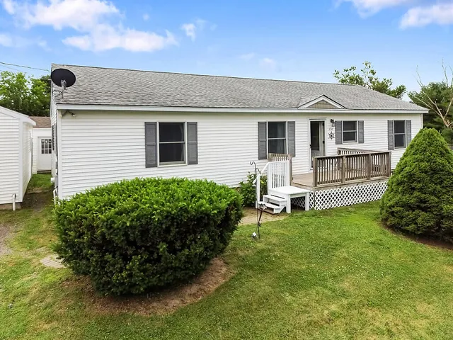 $395,000 | 116 New County Road, Rockland, ME 04841
