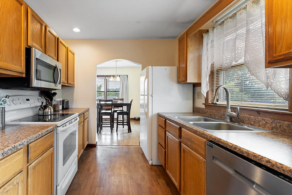 116 New County Road Rockland, ME 04841 - Photo 11 of 19 46_BP5A0129_DxO_mls