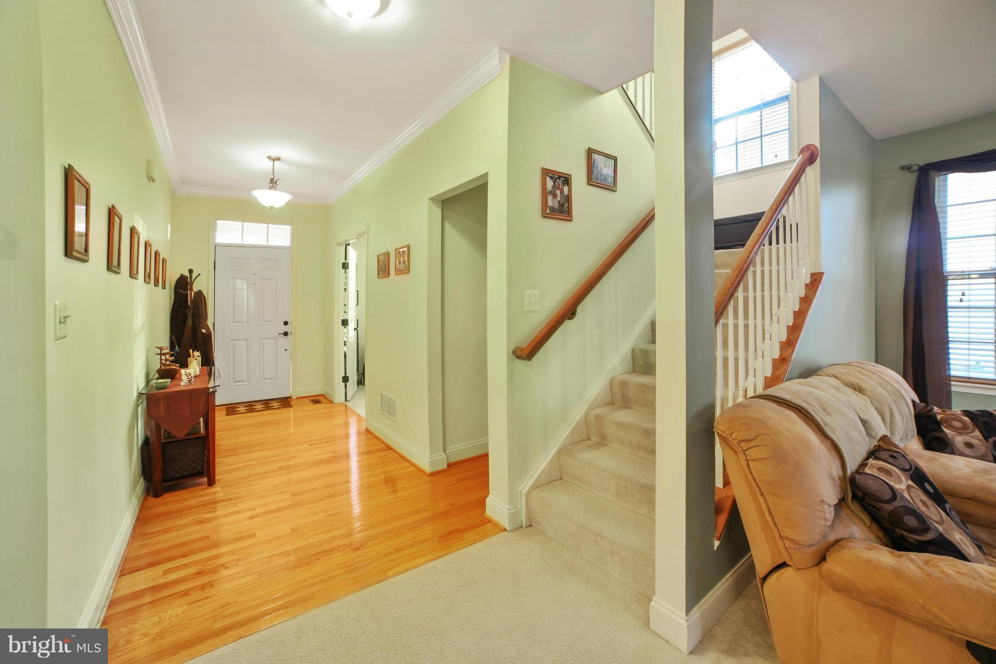 27 Johnson Road Pasadena, MD 21122 - Photo 14 of 30 Interior (General)