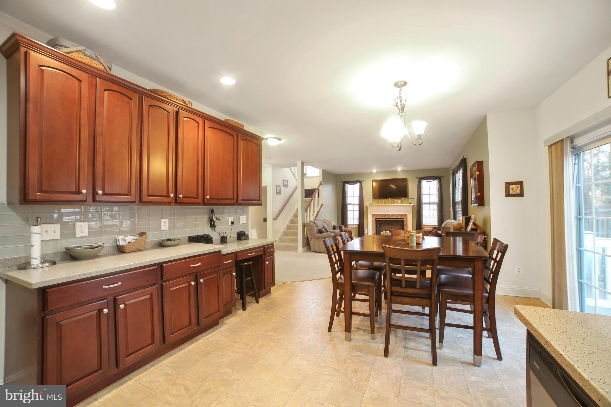27 Johnson Road Pasadena, MD 21122 - Photo 5 of 30 Dining Room