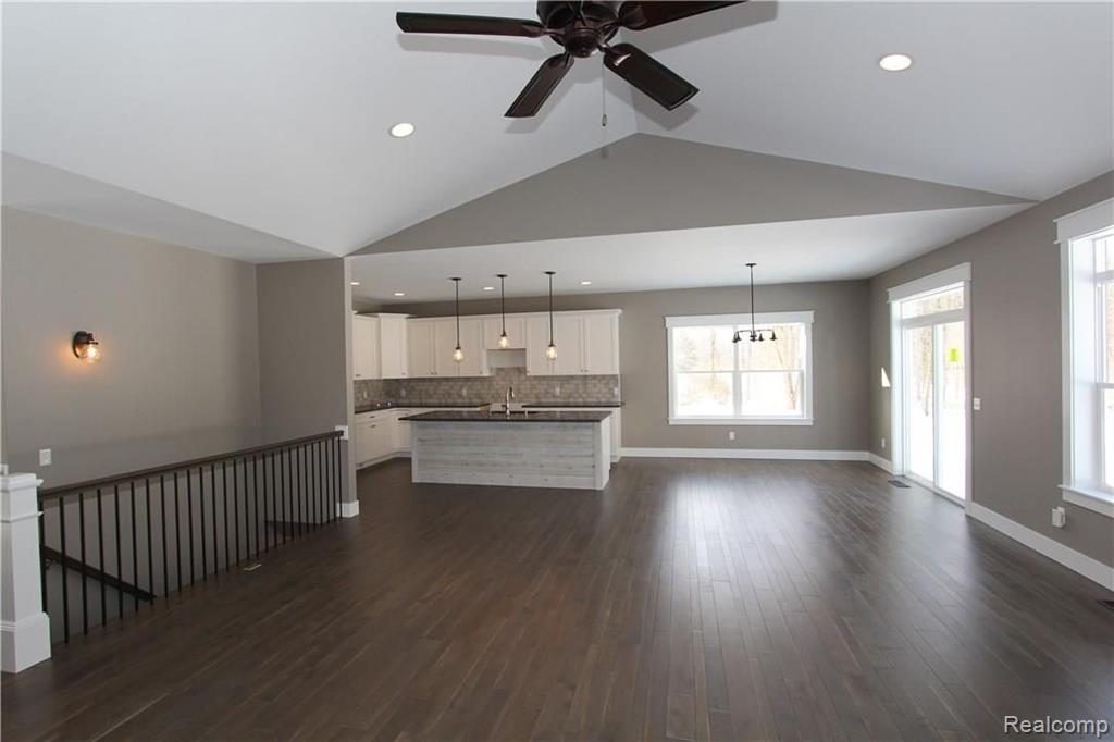 9155 Denton Hill Road Fenton, MI 48430 - Photo 14 of 31