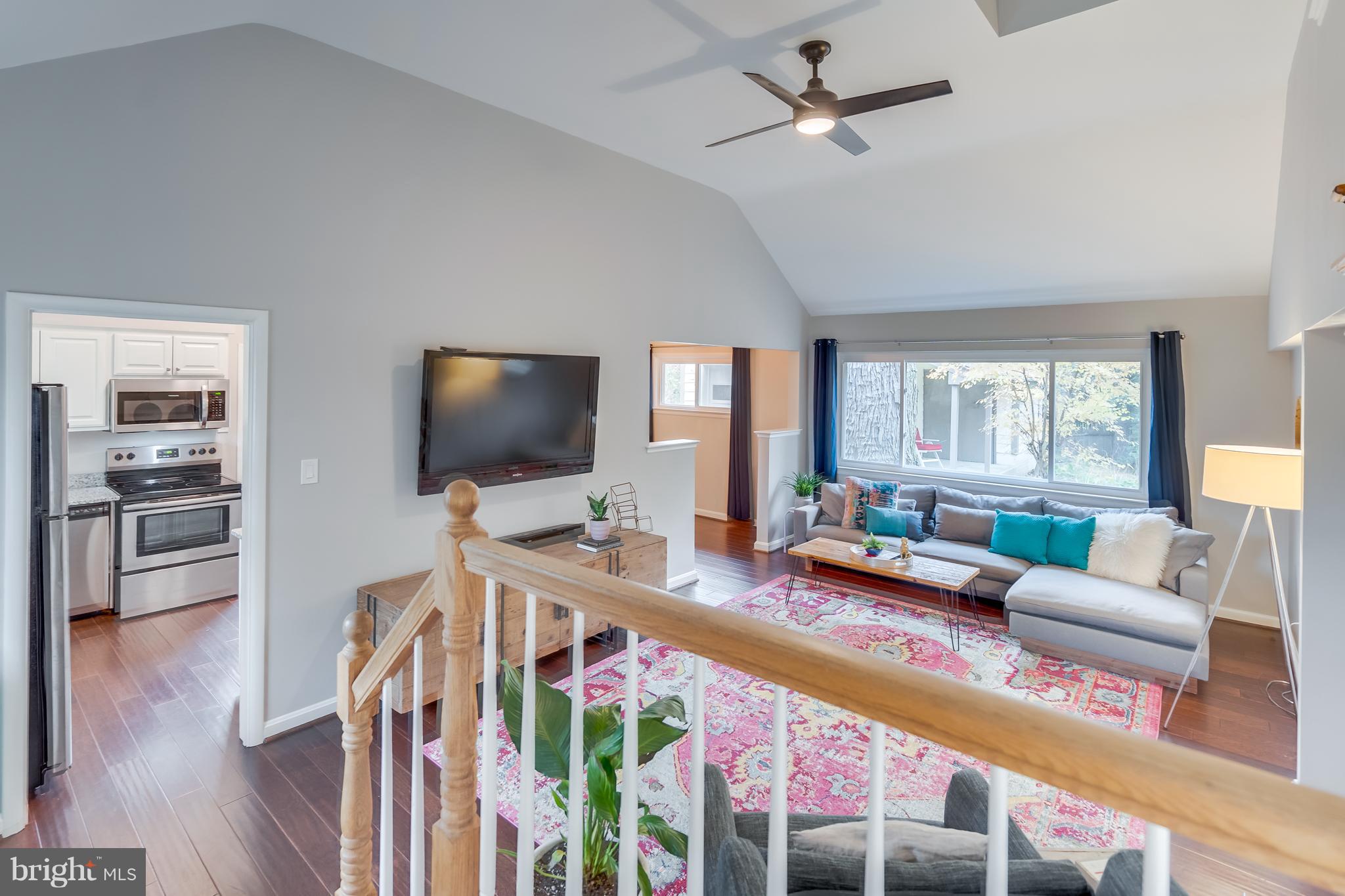 9202 Summit Road Silver Spring, MD 20910 - Photo 3 of 38