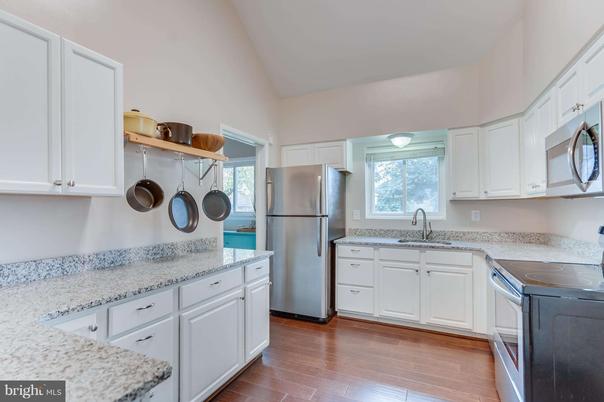 9202 Summit Road Silver Spring, MD 20910 - Photo 6 of 38