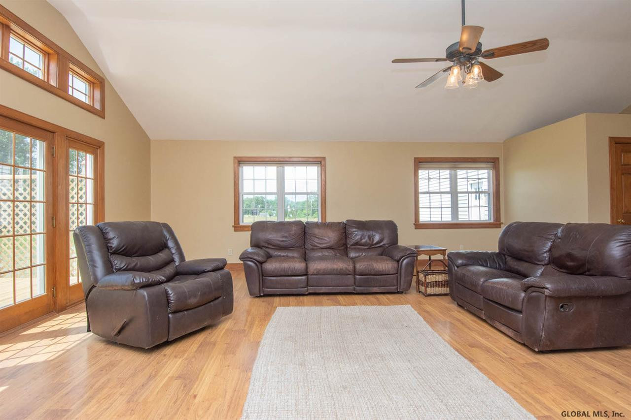 392 Bullock Road New Scotland, NY 12159 - Photo 7 of 70 Photo 7