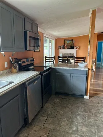 $1,400 | 732 Paradise Island Drive, DeFuniak Springs, FL 32433