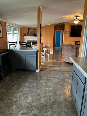 $1,400 | 732 Paradise Island Drive, DeFuniak Springs, FL 32433