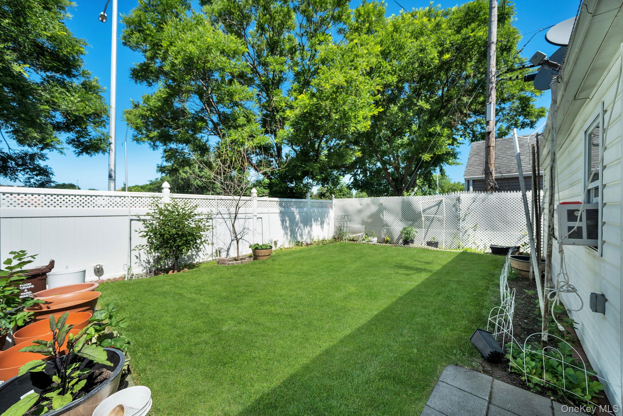 244-15 85th Road Queens, NY 11426 - Photo 27 of 30