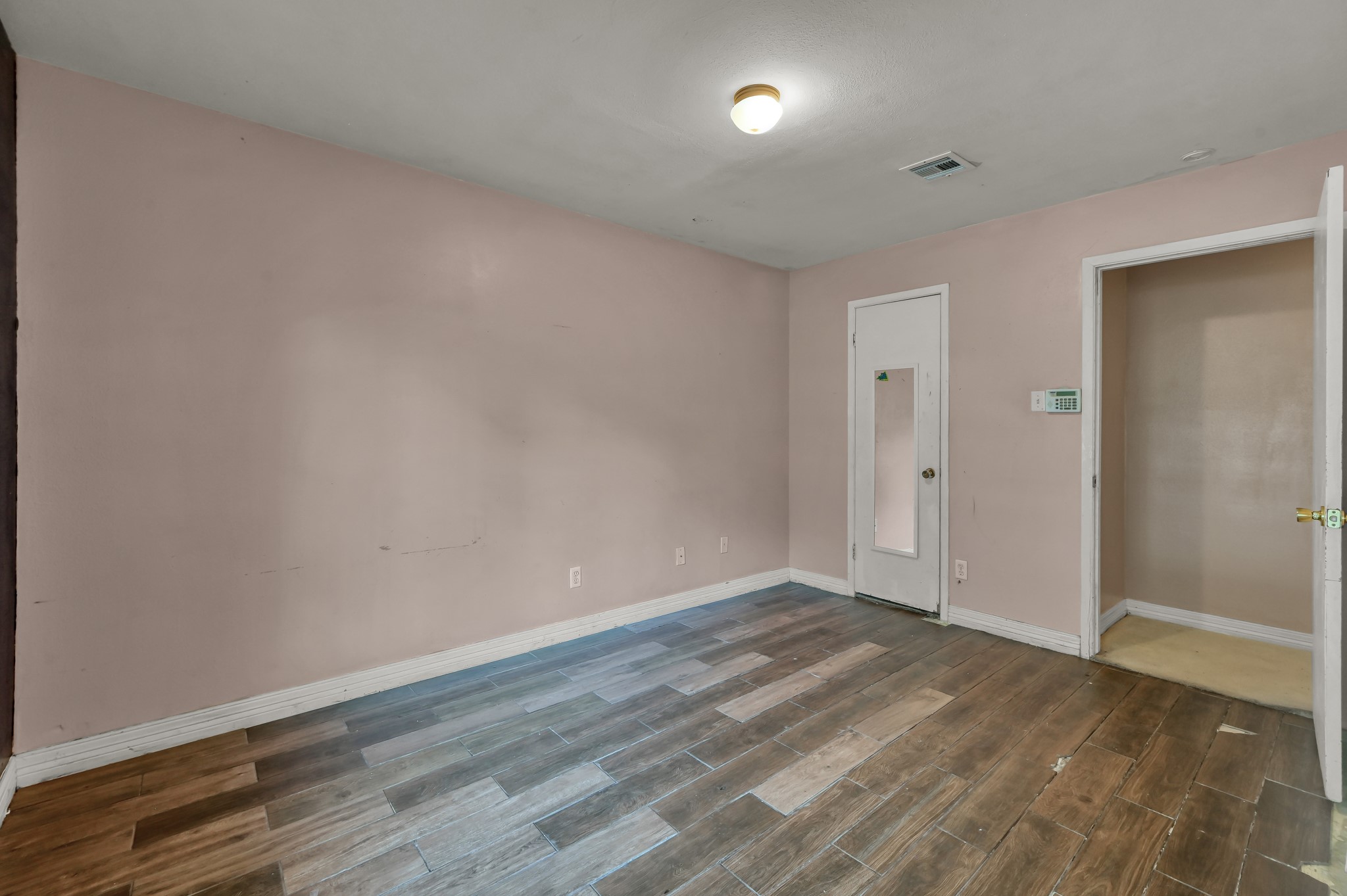 405 Wilson Road Conroe, TX 77301 - Photo 23 of 29
