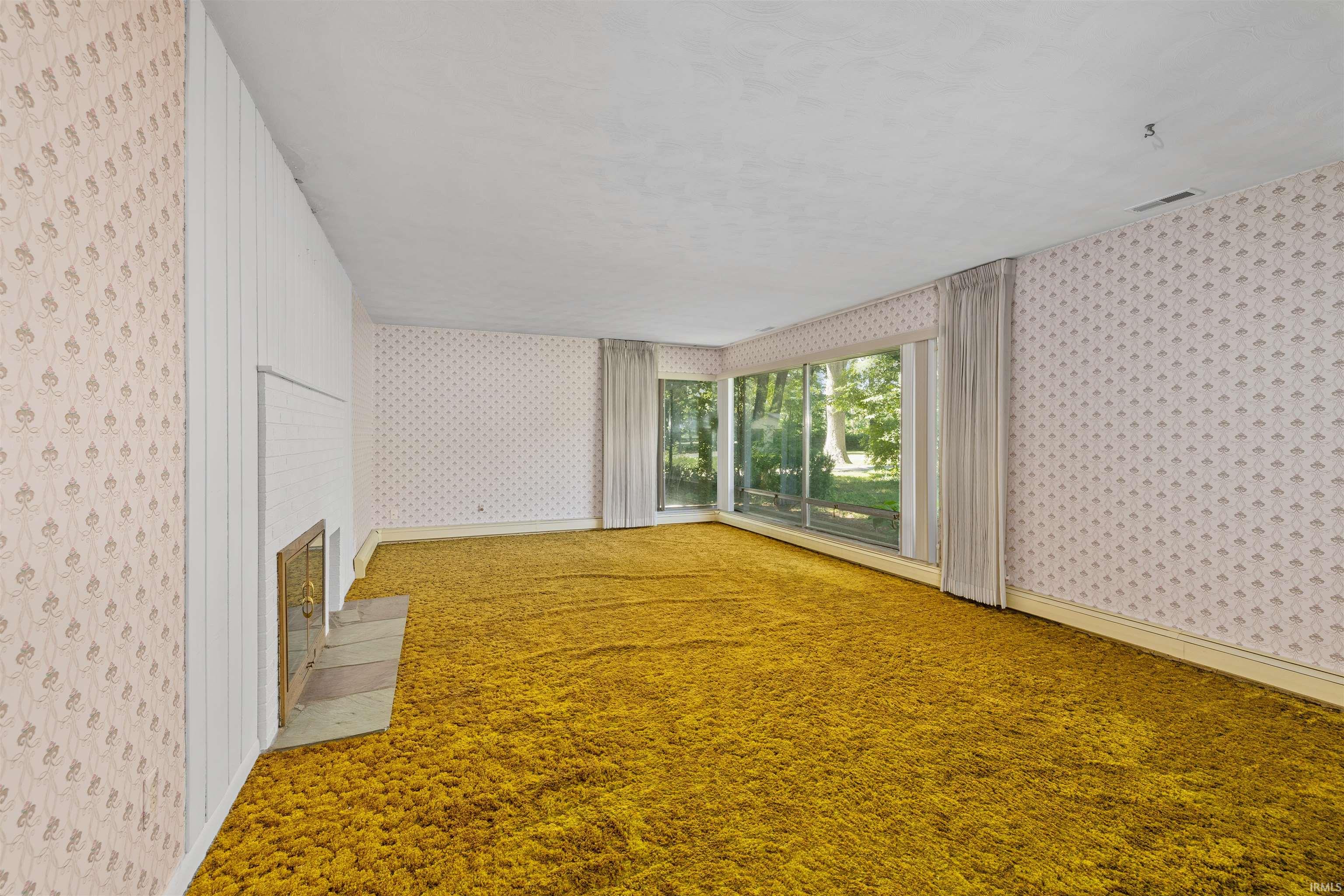 8438 Stellhorn Road Fort Wayne, IN 46815 - Photo 7 of 39 Gallery Image 7