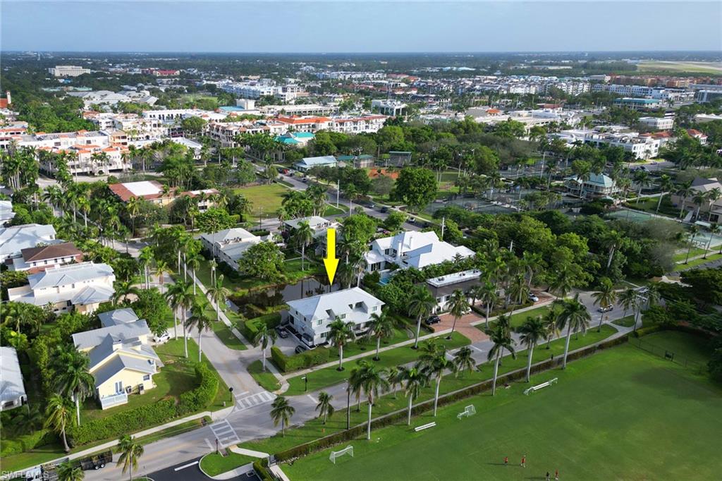605 8th Avenue South, Unit 605 Naples, FL 34102 - Photo 45 of 50 Aerial view of property's location