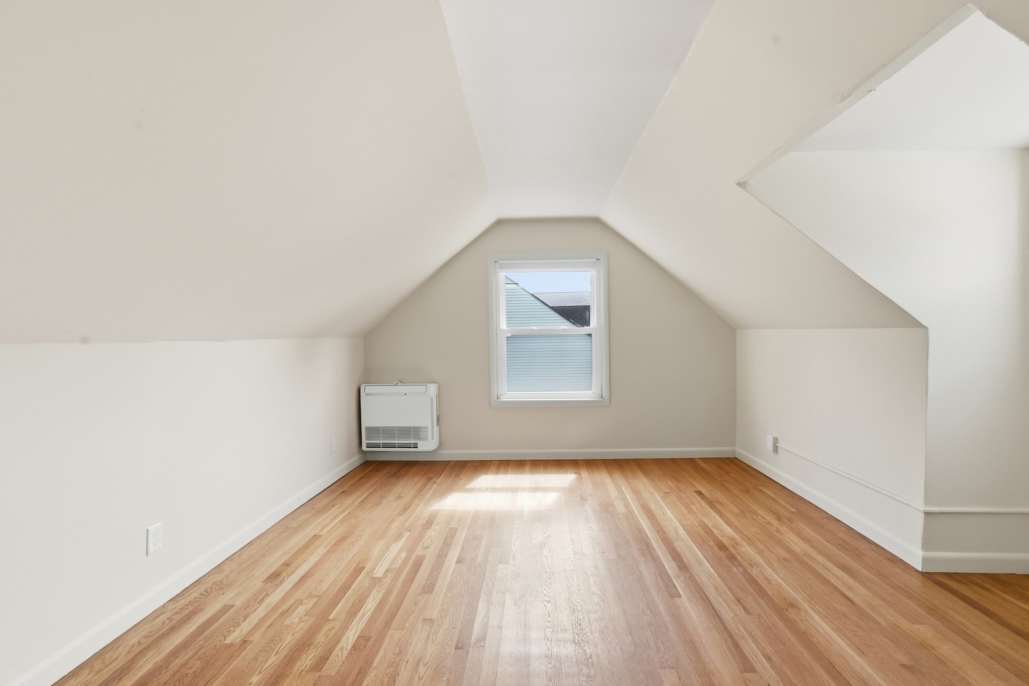 12 Waterman Road Auburn, MA 01501 - Photo 13 of 24 Gallery Image 13