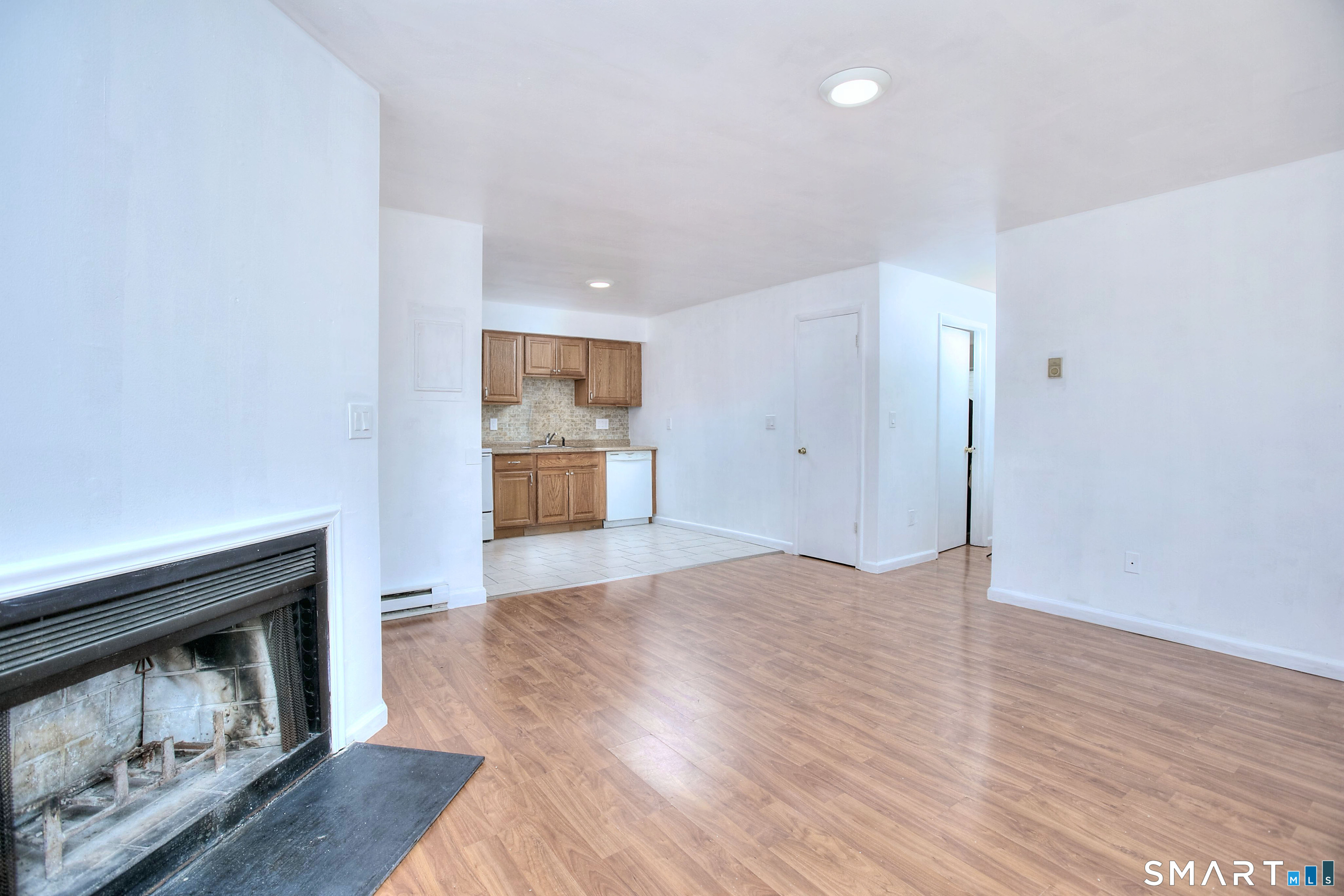 638 Cove Road, Unit 2 Stamford, CT 06902 - Photo 4 of 29