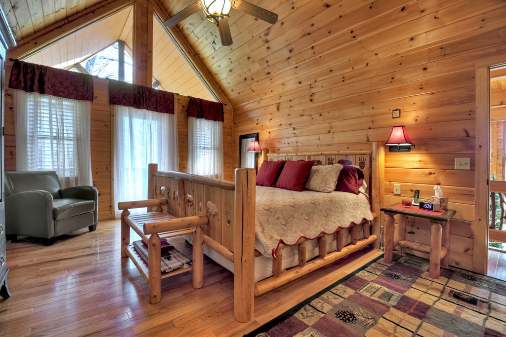 420 Deer Crest Heights Blue Ridge, GA 30513 - Photo 27 of 58 Master Bedroom