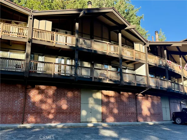 $239,000 | 872 Sierra Vista Drive, Unit 30, Twin Peaks, CA 92391