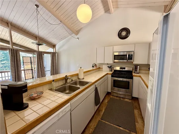 $239,000 | 872 Sierra Vista Drive, Unit 30, Twin Peaks, CA 92391