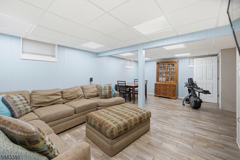 52 Roxbury Drive Kenvil, NJ 07847 - Photo 25 of 39