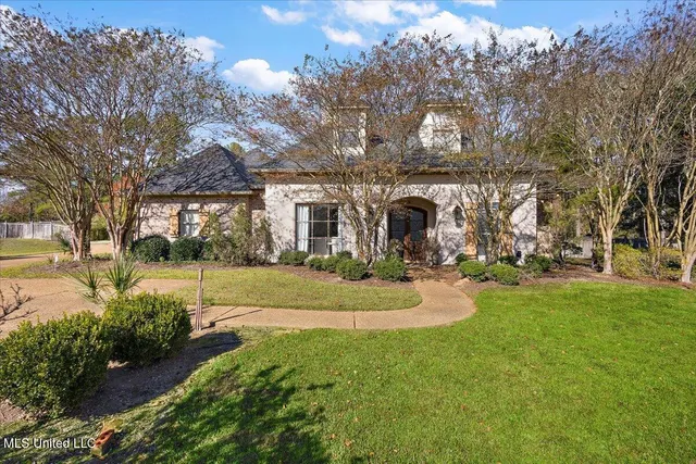 $625,000 | 312 Pinehurst Circle, Ridgeland, MS 39157