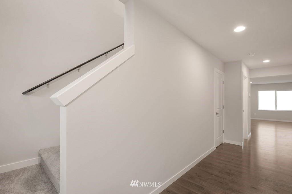 1306 11th Street, Unit DM 2 Sultan, WA 98294 - Photo 2 of 31 Gallery Image 2