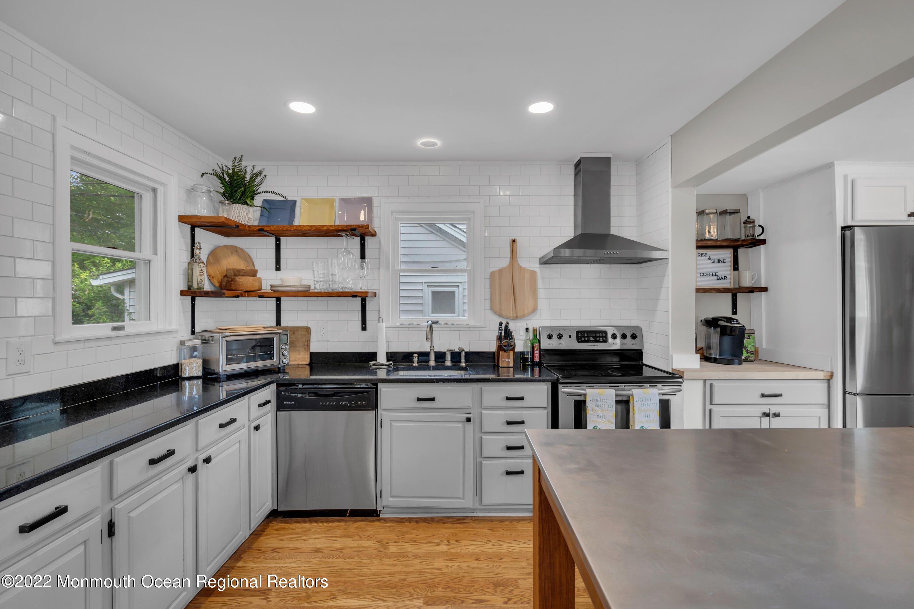 69 Cedarhurst Road Brick, NJ 08723 - Photo 4 of 38 022_dsc04133