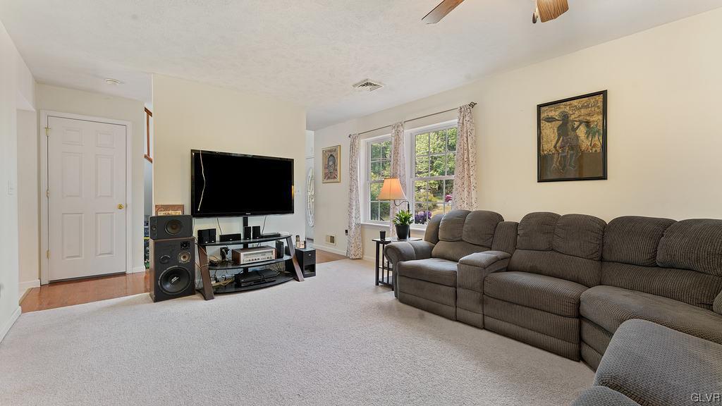 152 Granite Road Long Pond, PA 18334 - Photo 5 of 25 Gallery Image 5