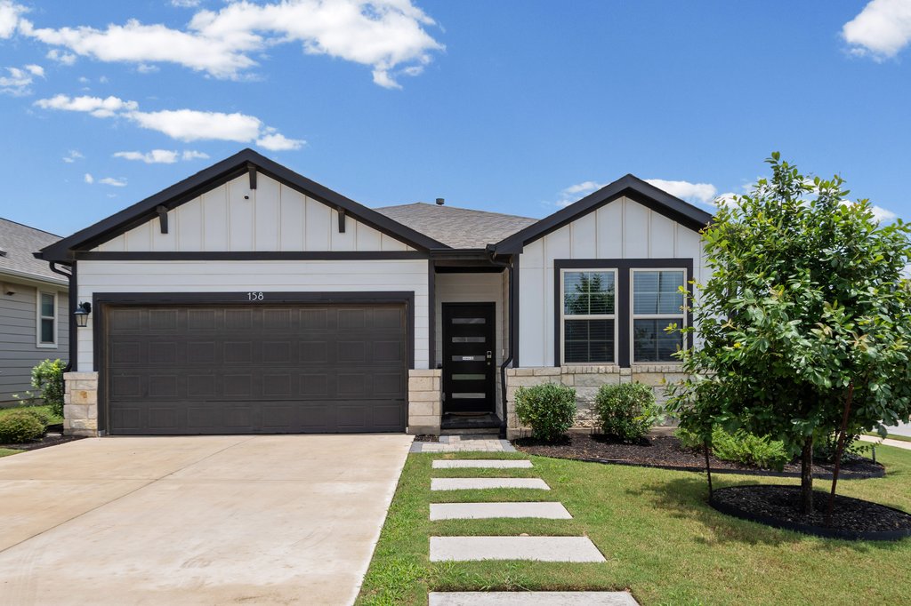 158 Gullivers Drive Elgin, TX 78621 - Photo 2 of 36 You’ll notice right away that it has fantastic curb appeal.
