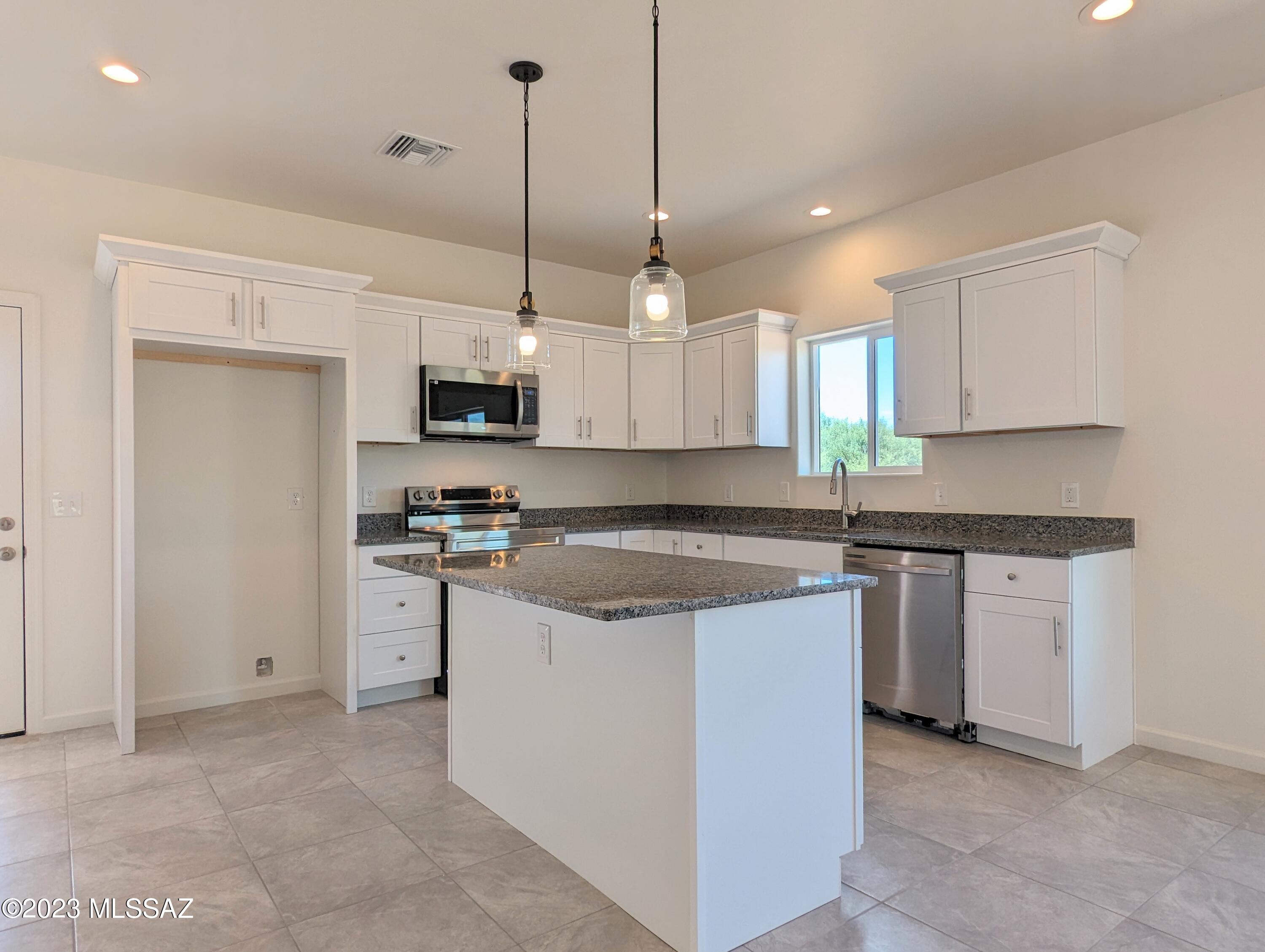 1854 Silver Court Rio Rico, AZ 85648 - Photo 13 of 33