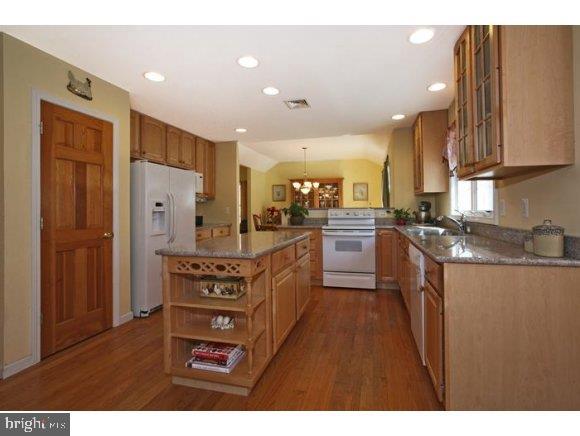 427 Stage Road Tuckerton, NJ 08087 - Photo 3 of 30 Gallery Image 3