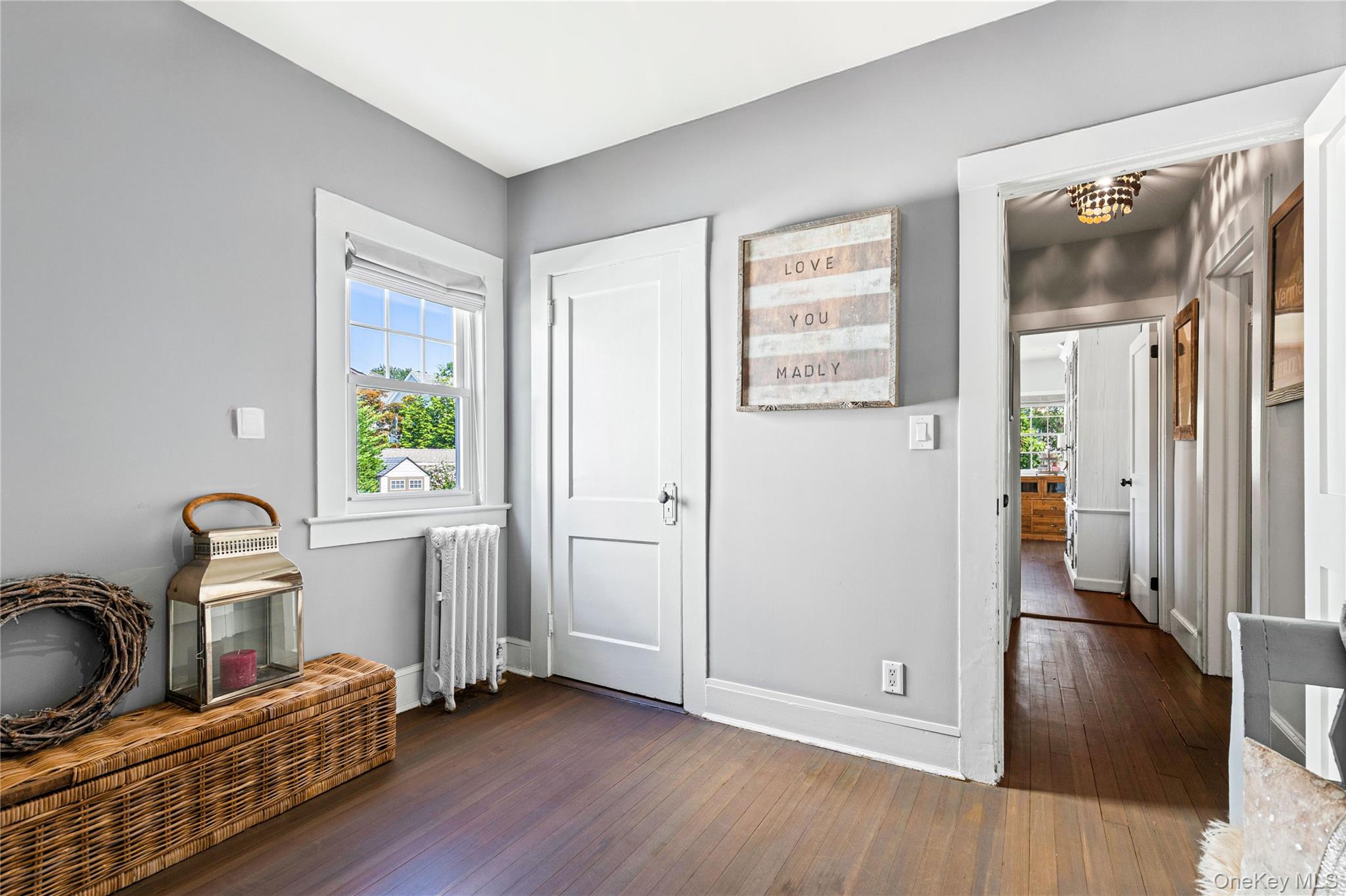 321 Rye Beach Avenue Rye, NY 10580 - Photo 5 of 36 Hall to 1st floor living area