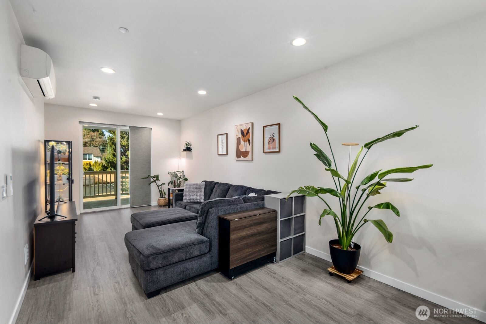 18124 1st Place Southwest Normandy Park, WA 98166 - Photo 14 of 40