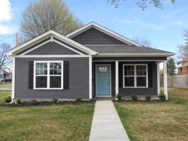 402 Liberty Road Northeast Roanoke, VA 24012 - Photo 2 of 31 Front view