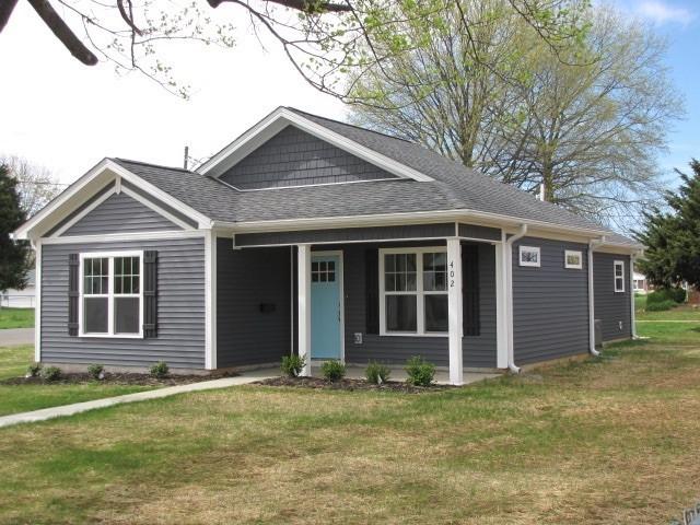 402 Liberty Road Northeast Roanoke, VA 24012 - Photo 4 of 31 Side view