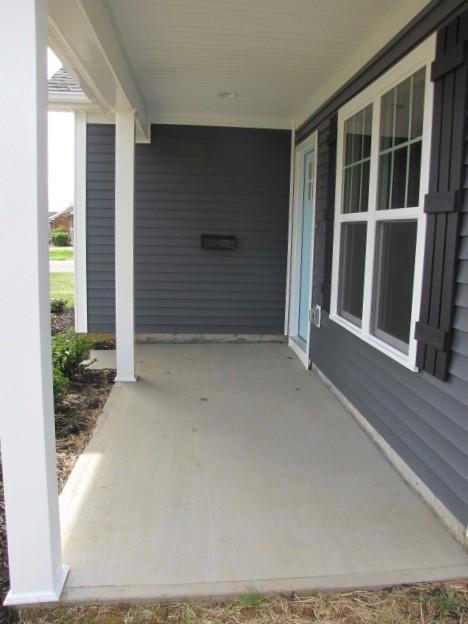 402 Liberty Road Northeast Roanoke, VA 24012 - Photo 6 of 31 Room for a table and chairs