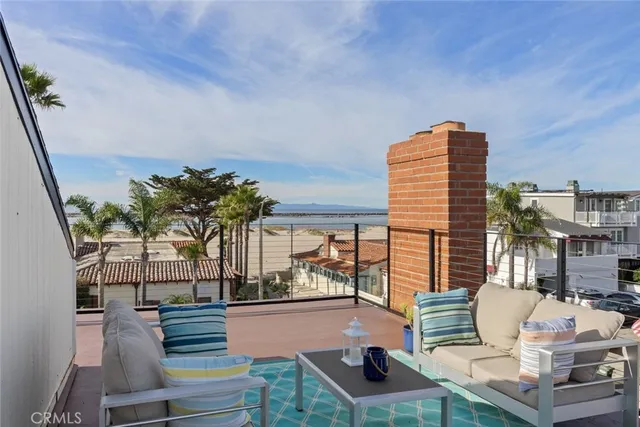 $2,590,000 | 3124 Ocean Drive, Oxnard, CA 93035