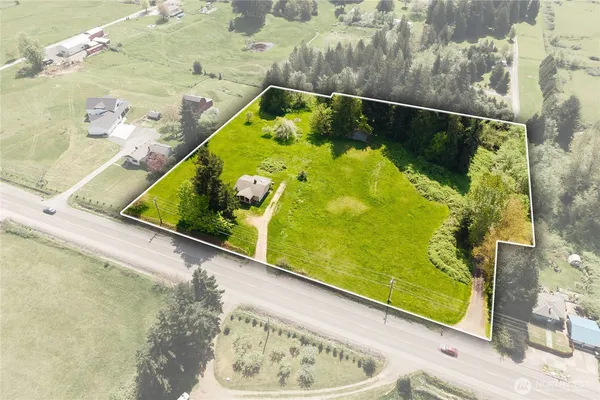 $465,000 | 399 East Smith Road, Bellingham, WA 98226