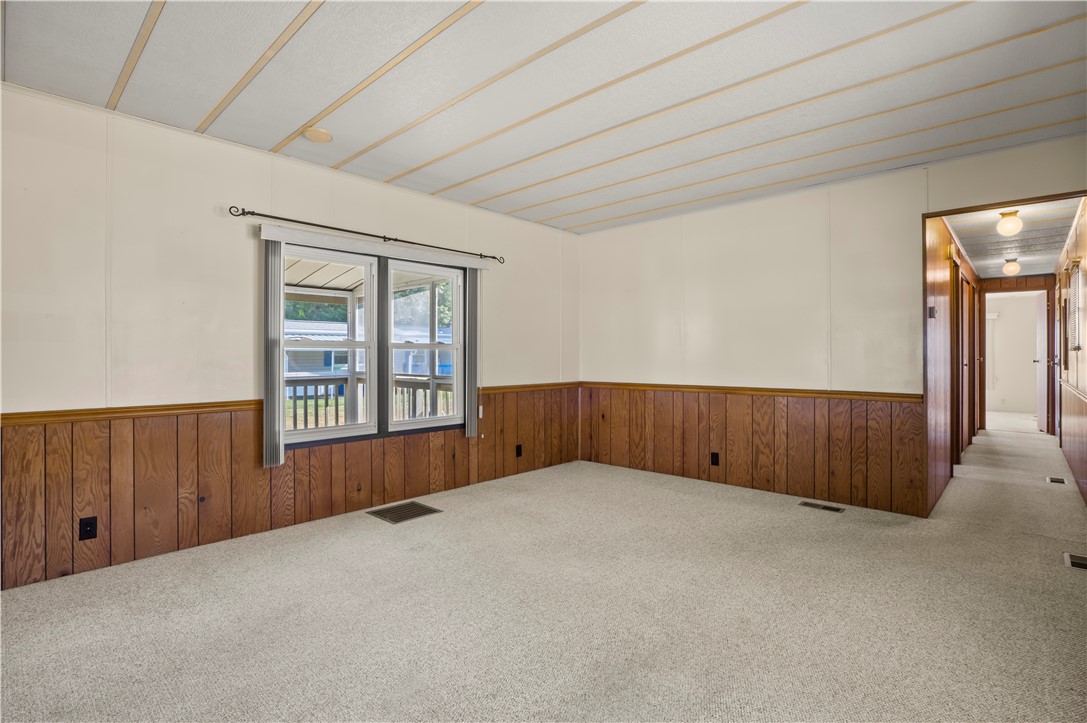 28 Lane D Coventry, RI 02816 - Photo 15 of 30