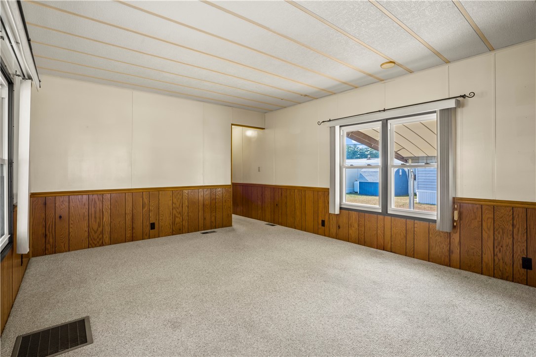 28 Lane D Coventry, RI 02816 - Photo 17 of 30