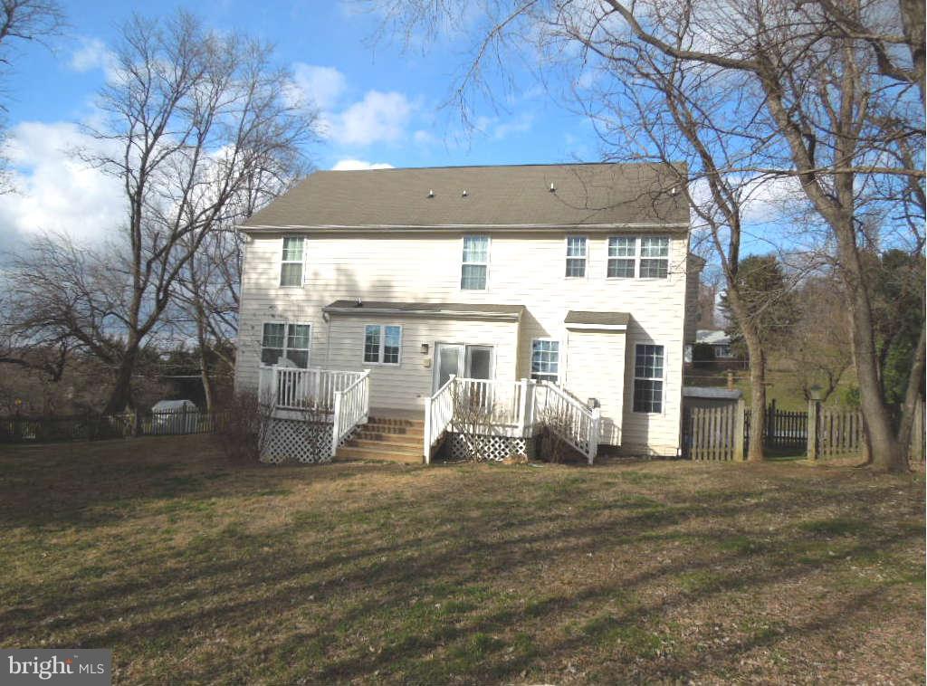 5 Roundridge Road Lutherville-Timonium, MD 21093 - Photo 3 of 16 1/2%20acre%20lot%20with%20fenced%20rear%20yard%21
