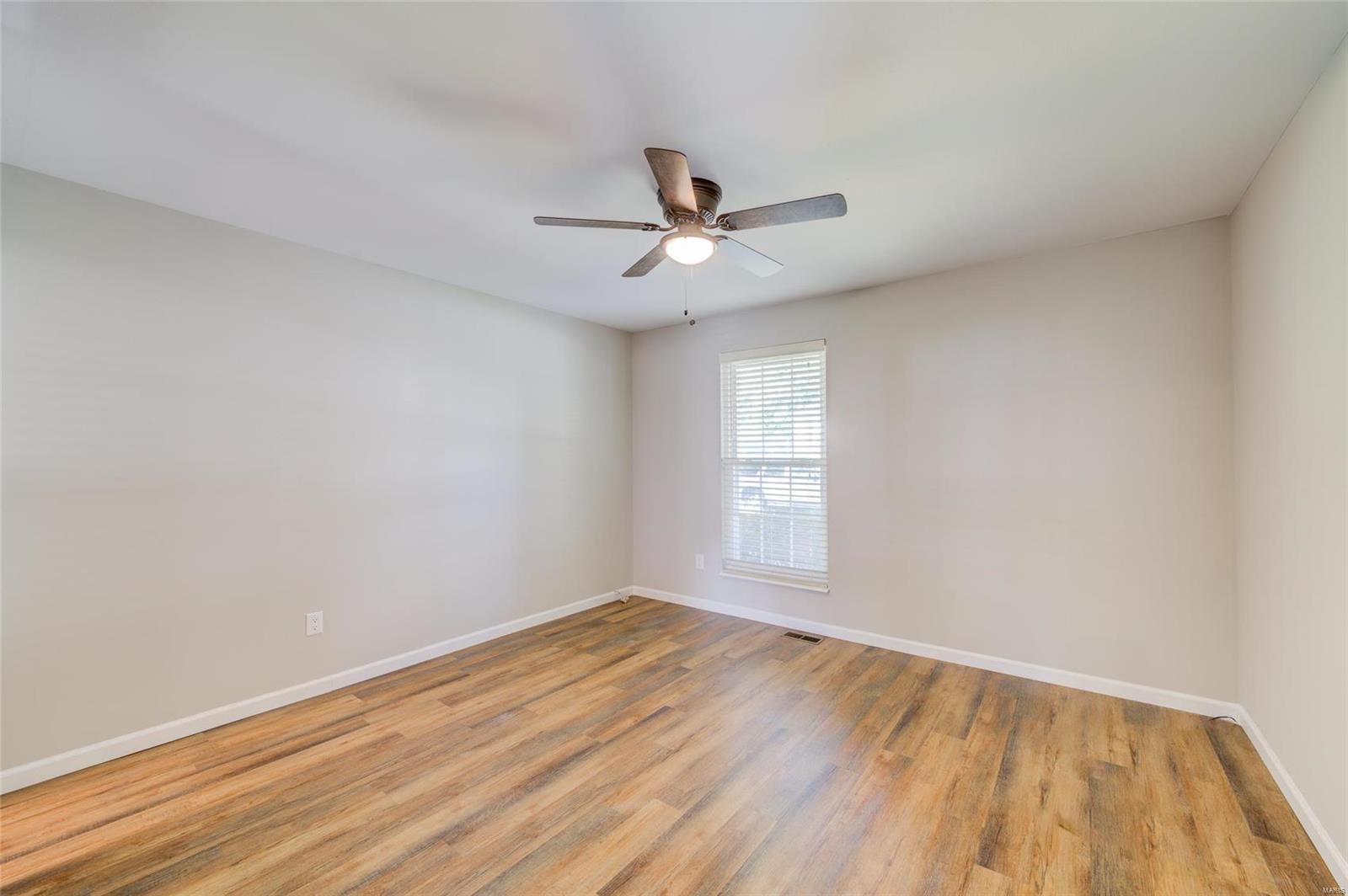 714 Green Ridge Lane St. Peters, MO 63376 - Photo 12 of 25 Gallery Image 12