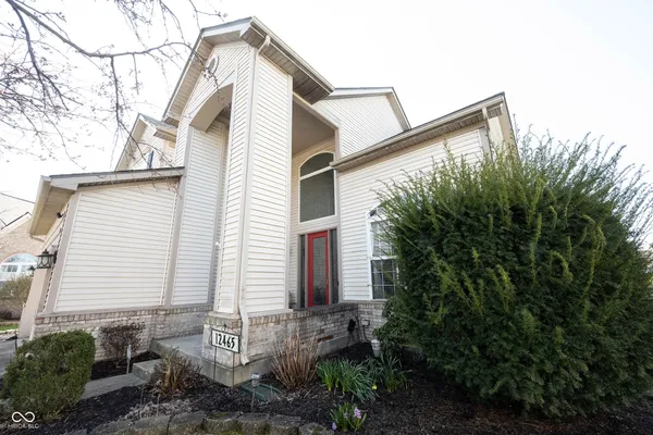 $400,000 | 12465 Adirondack Court, Fishers, IN 46037