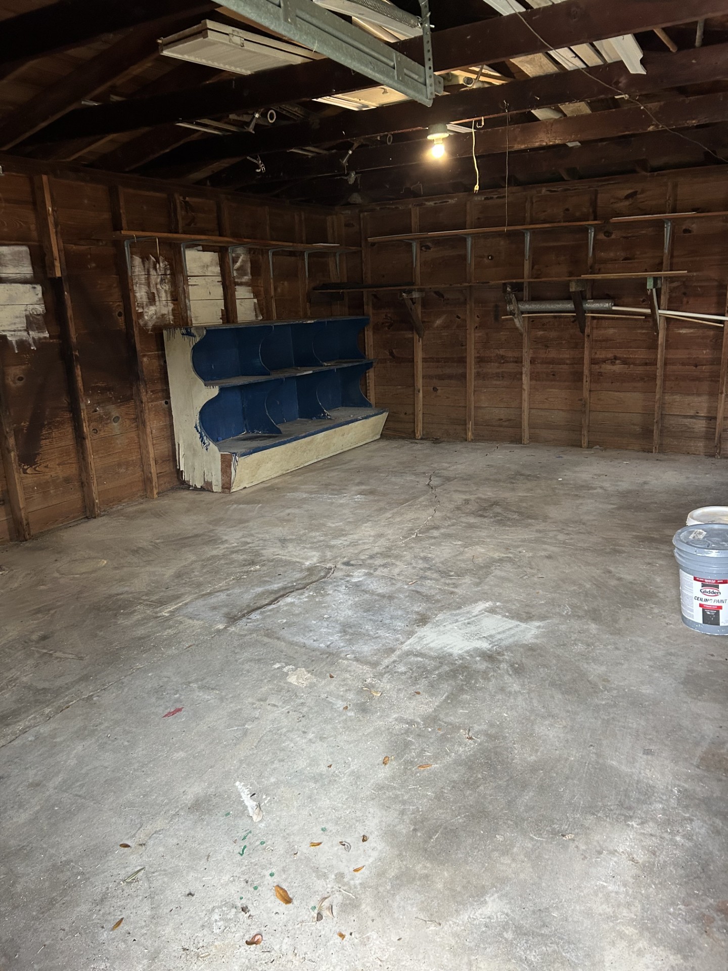 2109 Briar Lane La Marque, TX 77568 - Photo 17 of 20 a view of empty room with wooden shelves